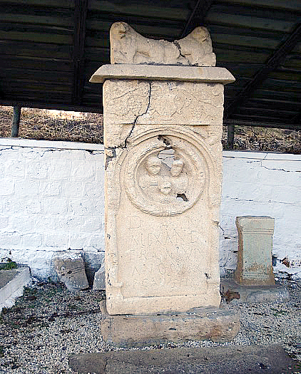 Stela funerara- Muzeul mineritului Rosia Montana